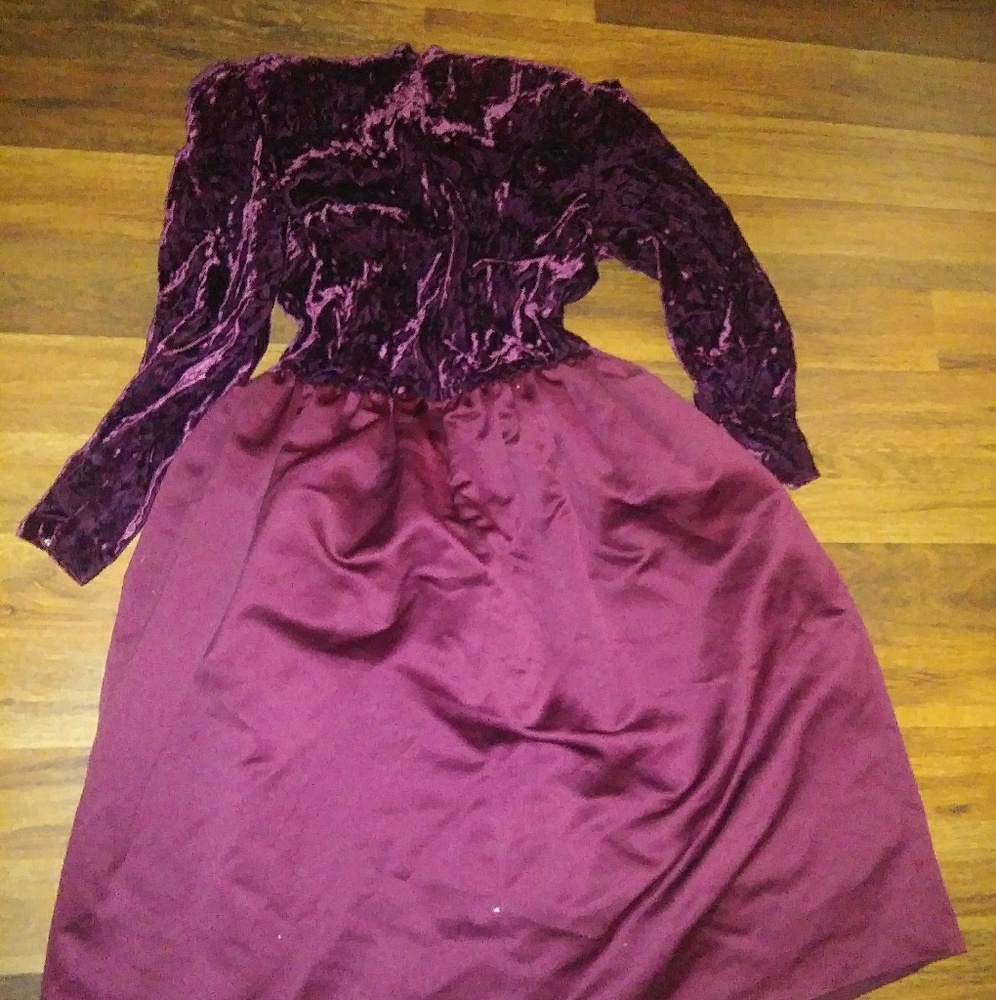 PURPLE DRESS
